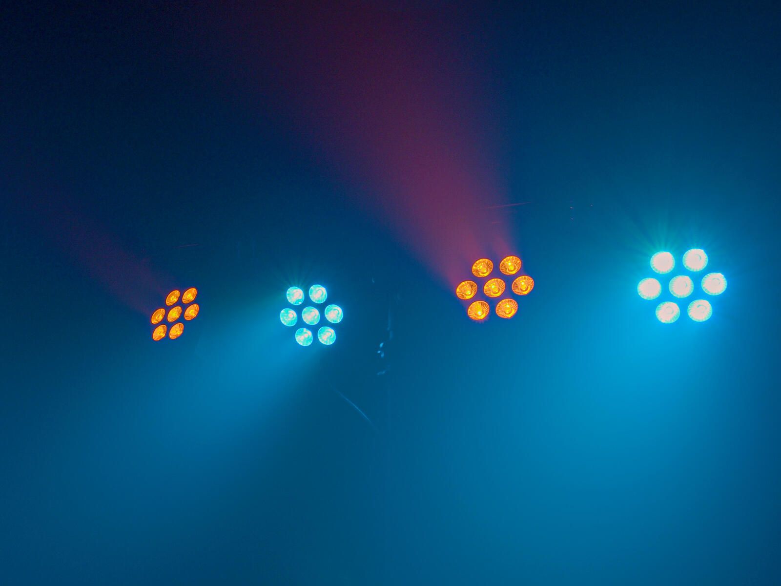 Eurolite LED KLS-3002 MK2 Kompakt-Lichtset AIR – Bild 3