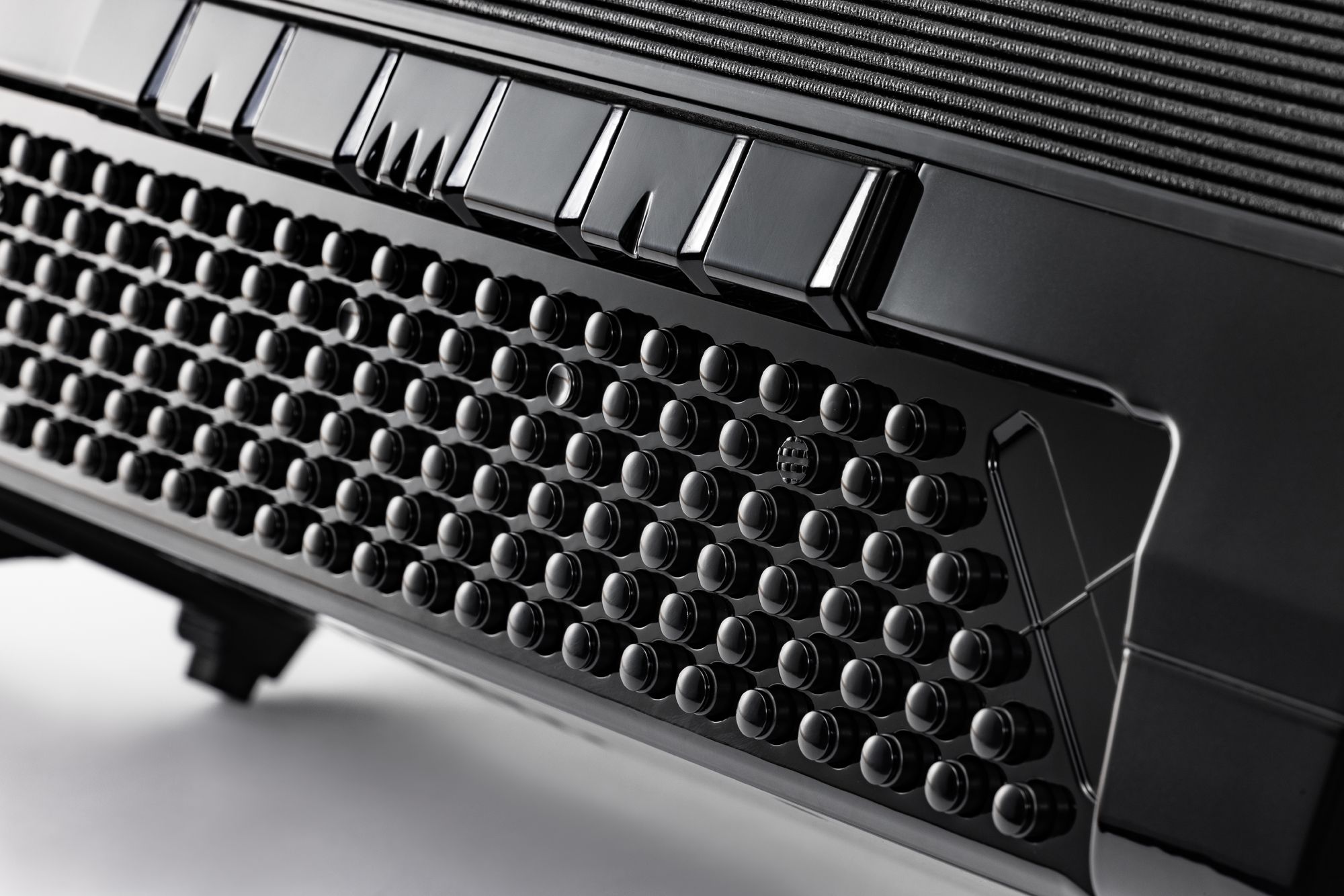 Korg Fisa Suprema 41 Tasten Digital Akkordeon  – Bild 5