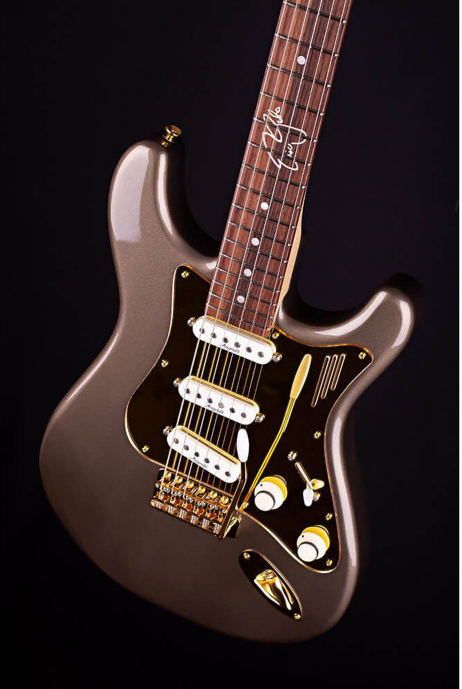 Magneto Eric Gales RD3 Signature