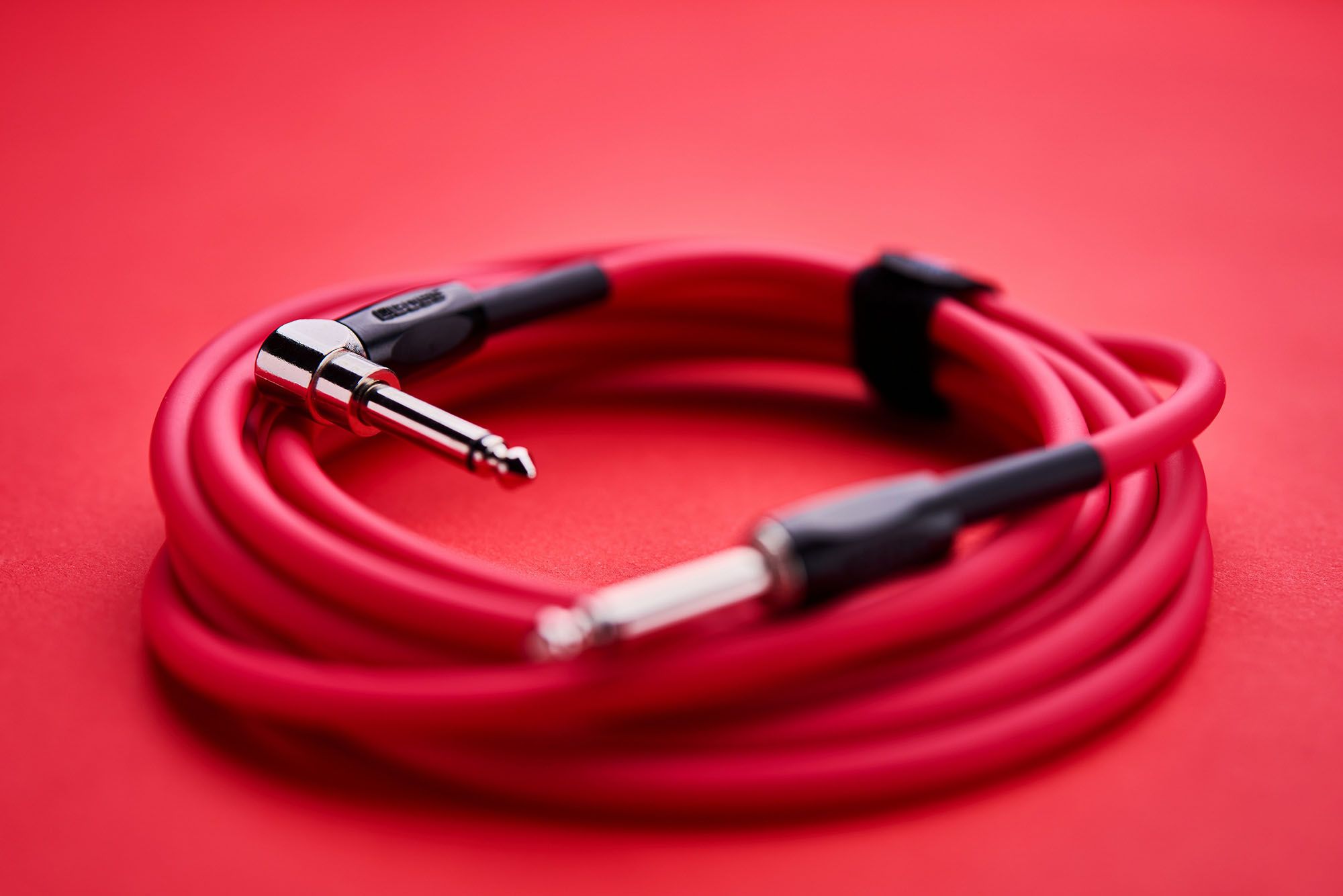 Boss Kabel BIC-10A-RD winkel/gerade Red 3m