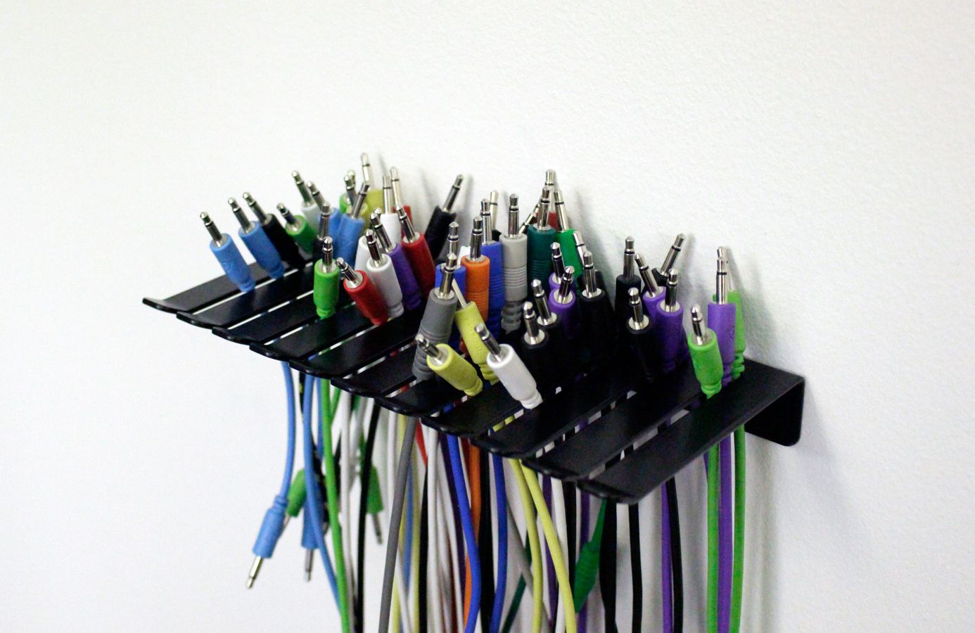 Erica Synths Eurorack Cable Holder 200mm Erica Synths Eurorack Cable Holder 200mm