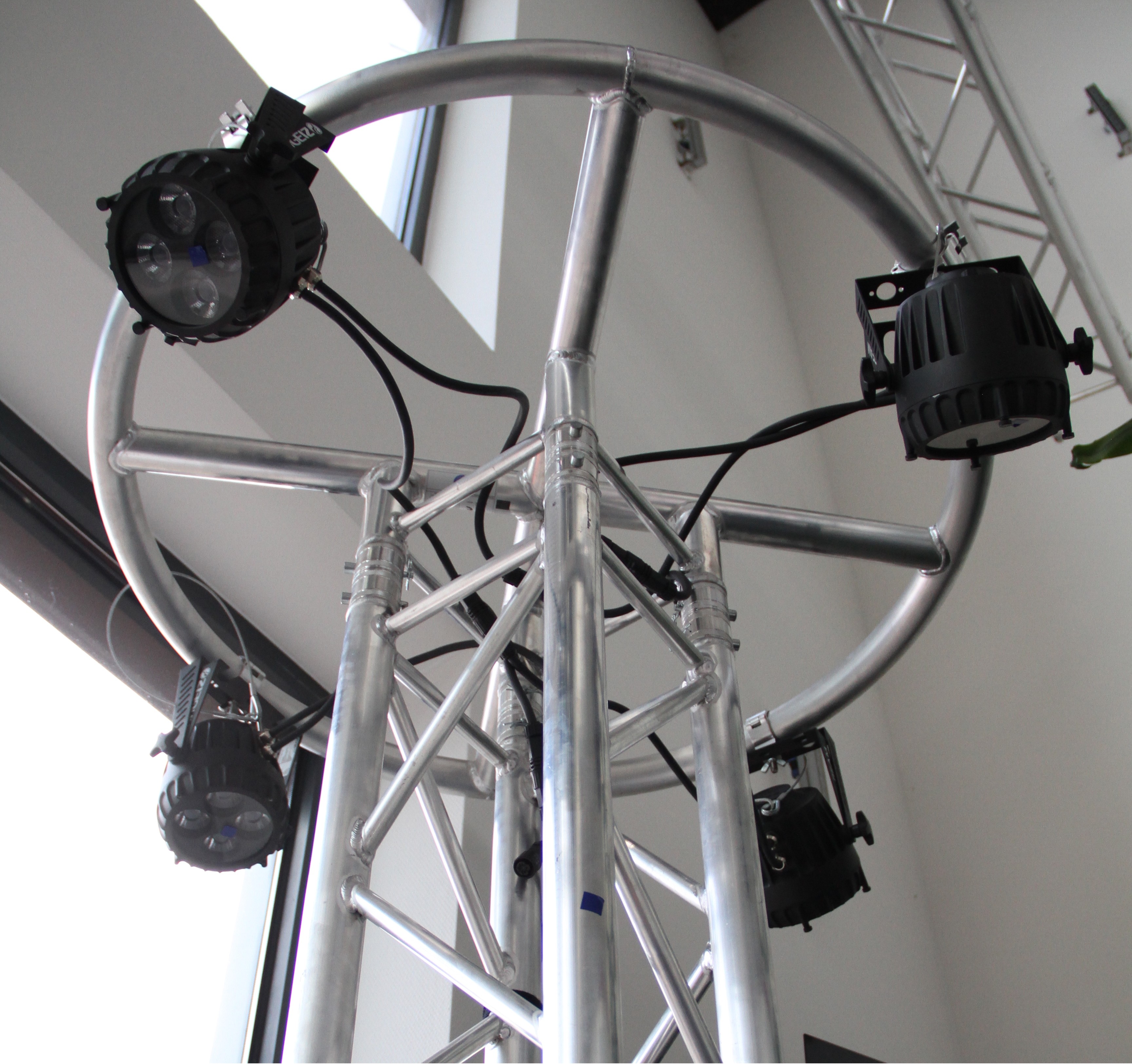 Global Truss F34 TOP RING 100
