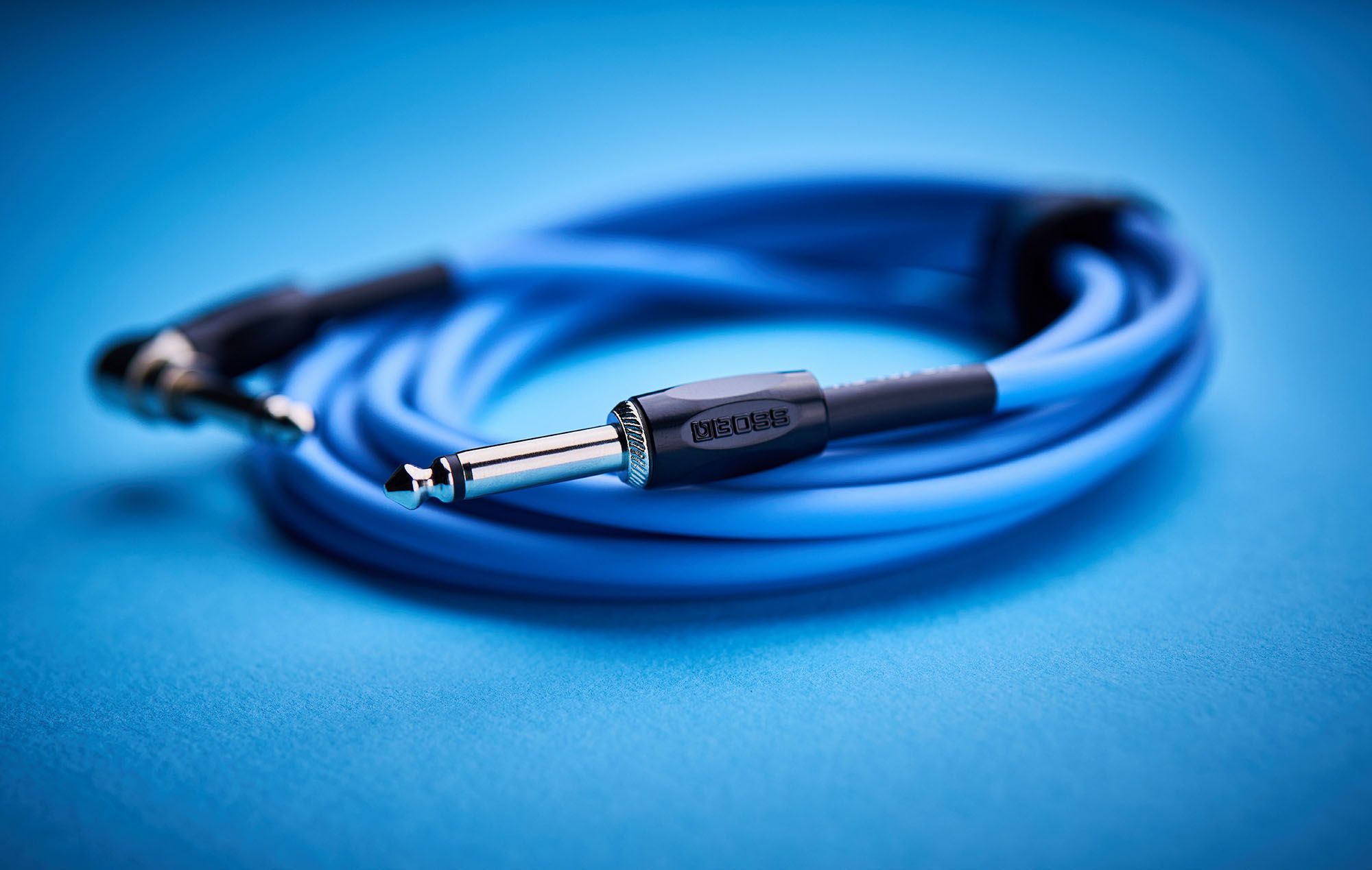 Boss Kabel BIC-10A-BU winkel/gerade Blue 3m