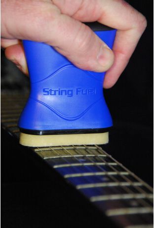 MusicNomad Premium String Care Kit MN145 MusicNomad Premium String Care Kit MN145