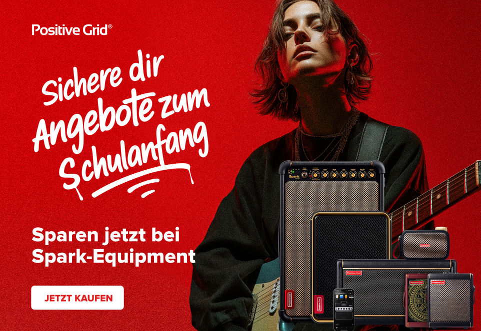 Werbebanner von Positive Grid mit Spark-Verstärkern und dem Text ‚Sichere dir Angebote zum Schulanfang – Sparen jetzt bei Spark-Equipment‘, daneben eine Frau mit E-Gitarre.