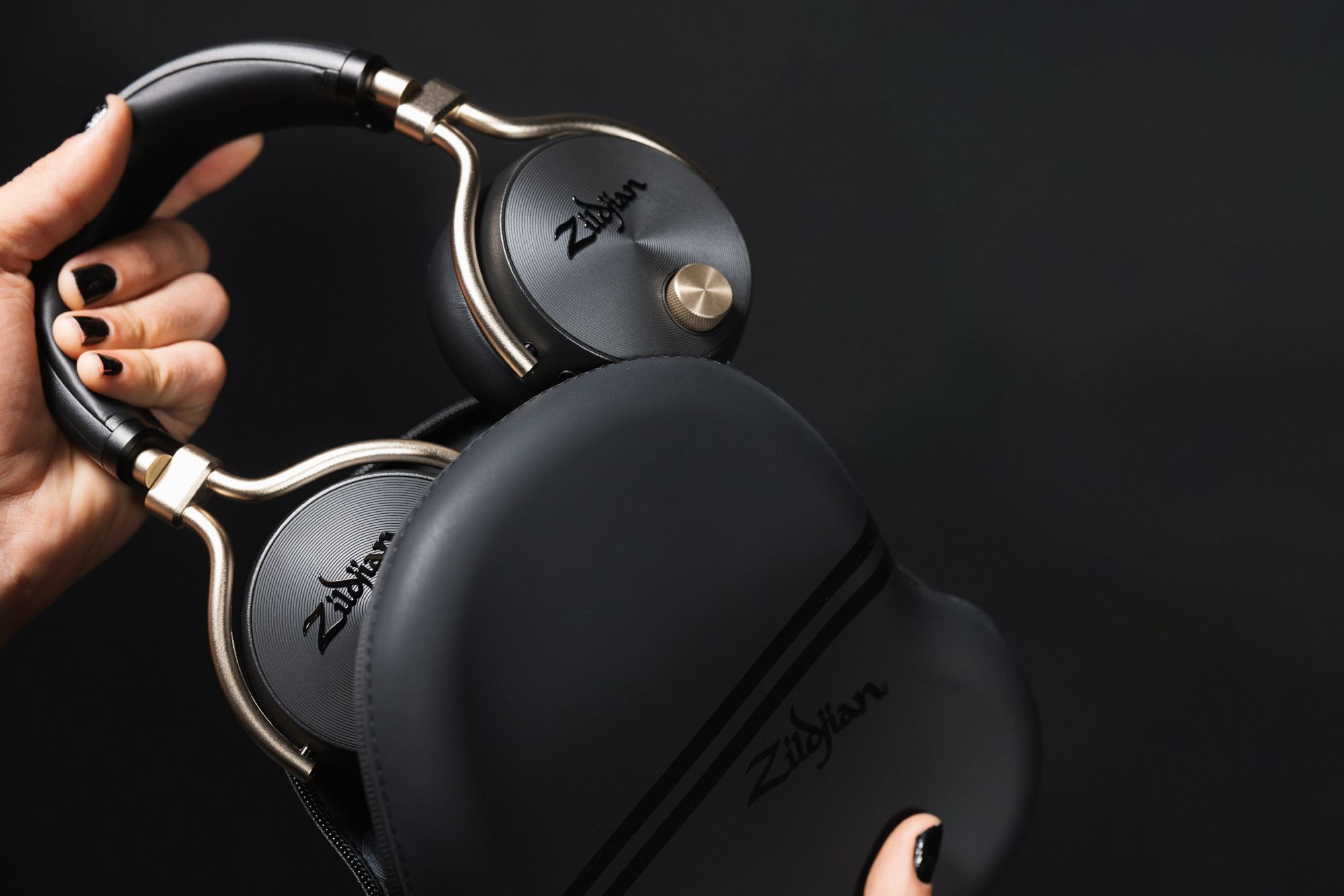 Zildjian ZIZXHP0022 Alchem-E Headphones - Midnight – Bild 7