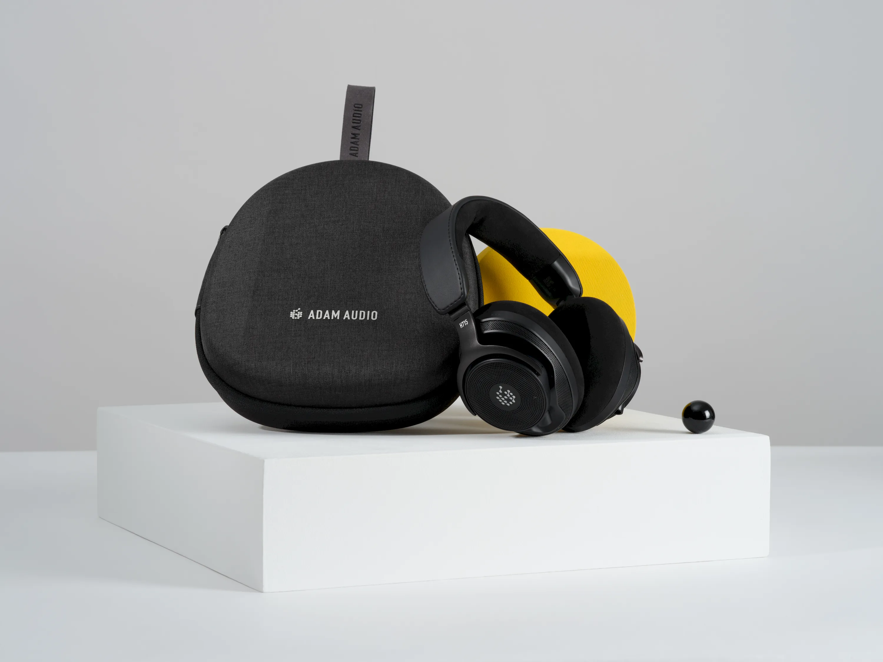 ADAM Audio H715 – Bild 4