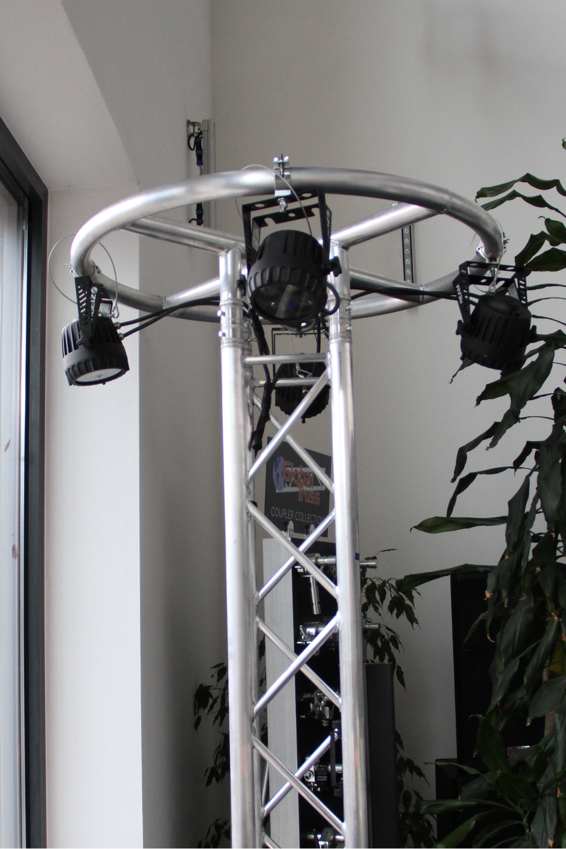 Global Truss F34 TOP RING 100
