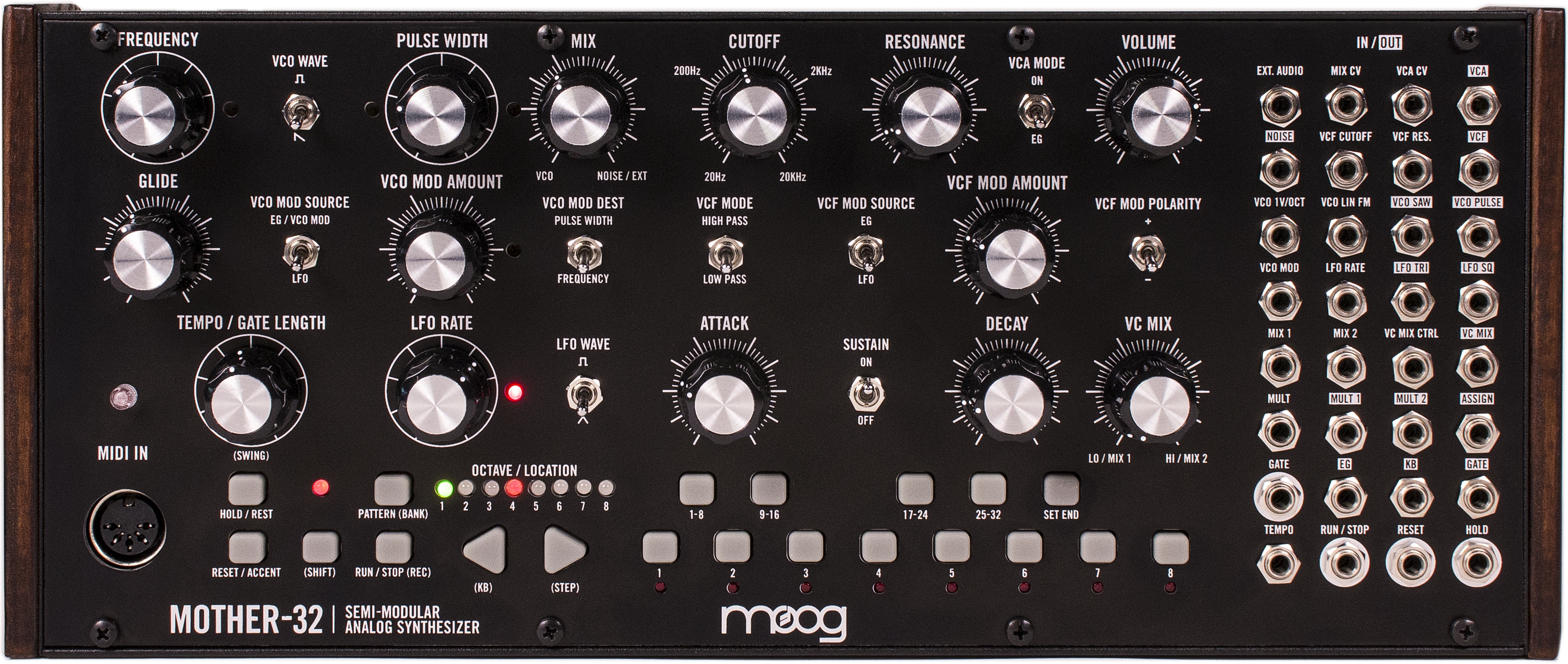Moog Mother-32 semi-modular synthesiser Moog Mother-32 semi-modular synthesiser
