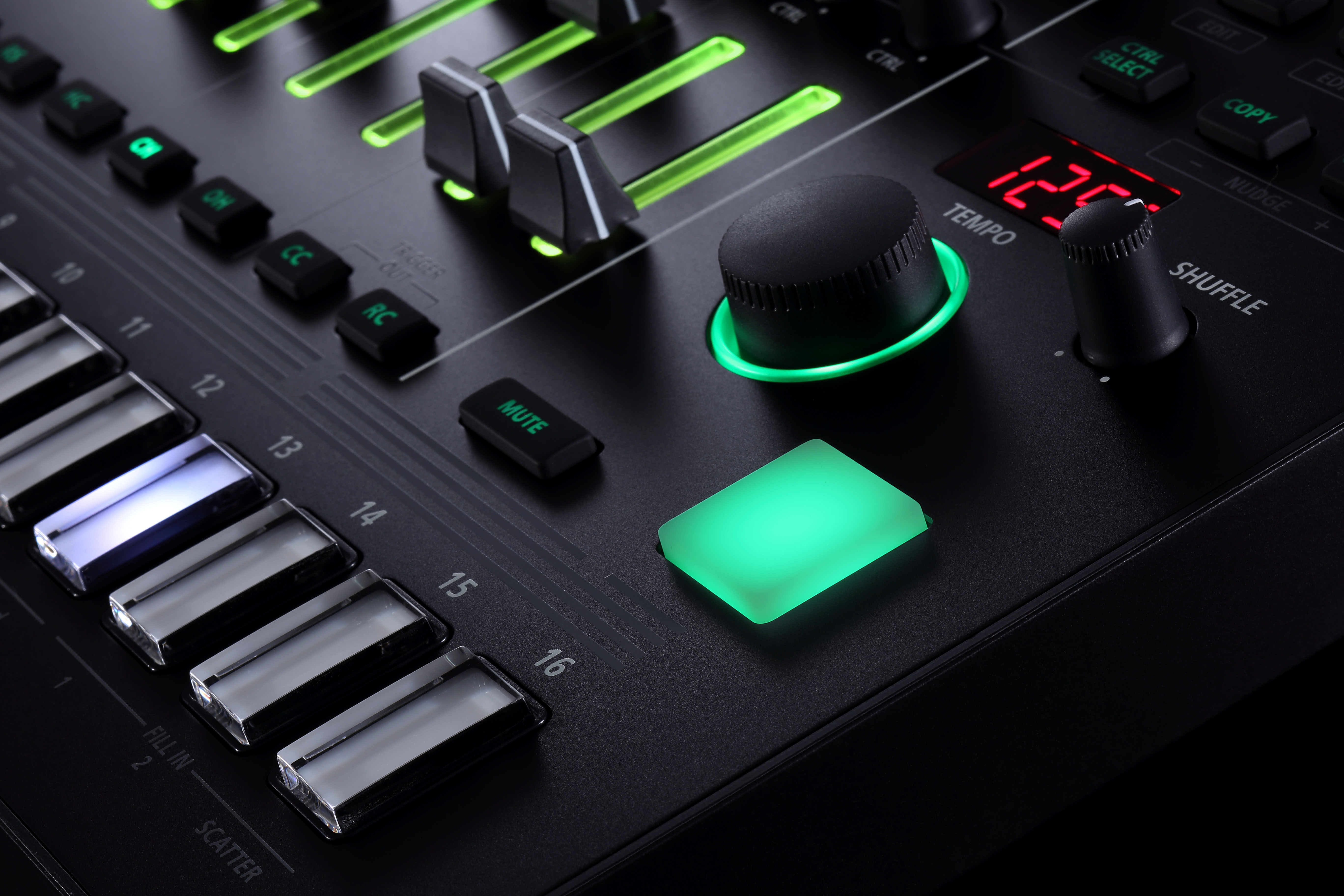 Roland TR-8S (Retoure) Roland TR-8S (Retoure)