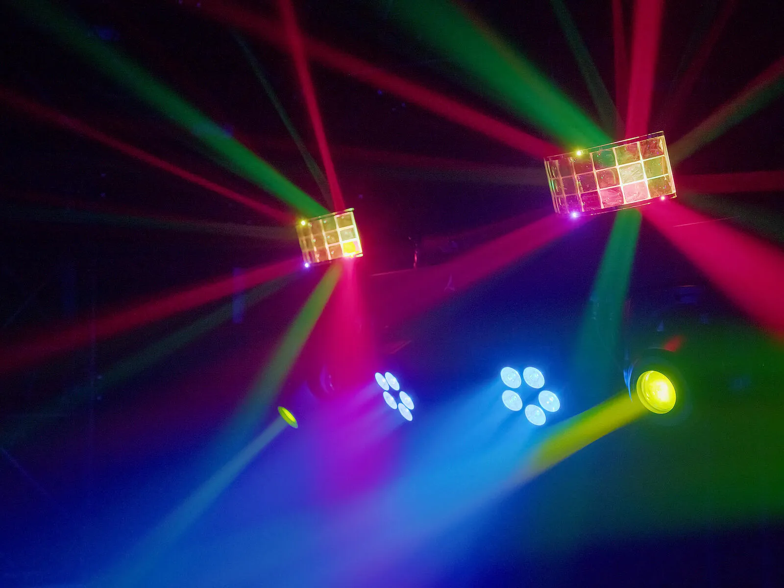 Eurolite LED KLS MOVE FX AIR Kompakt-Lichtset – Bild 7