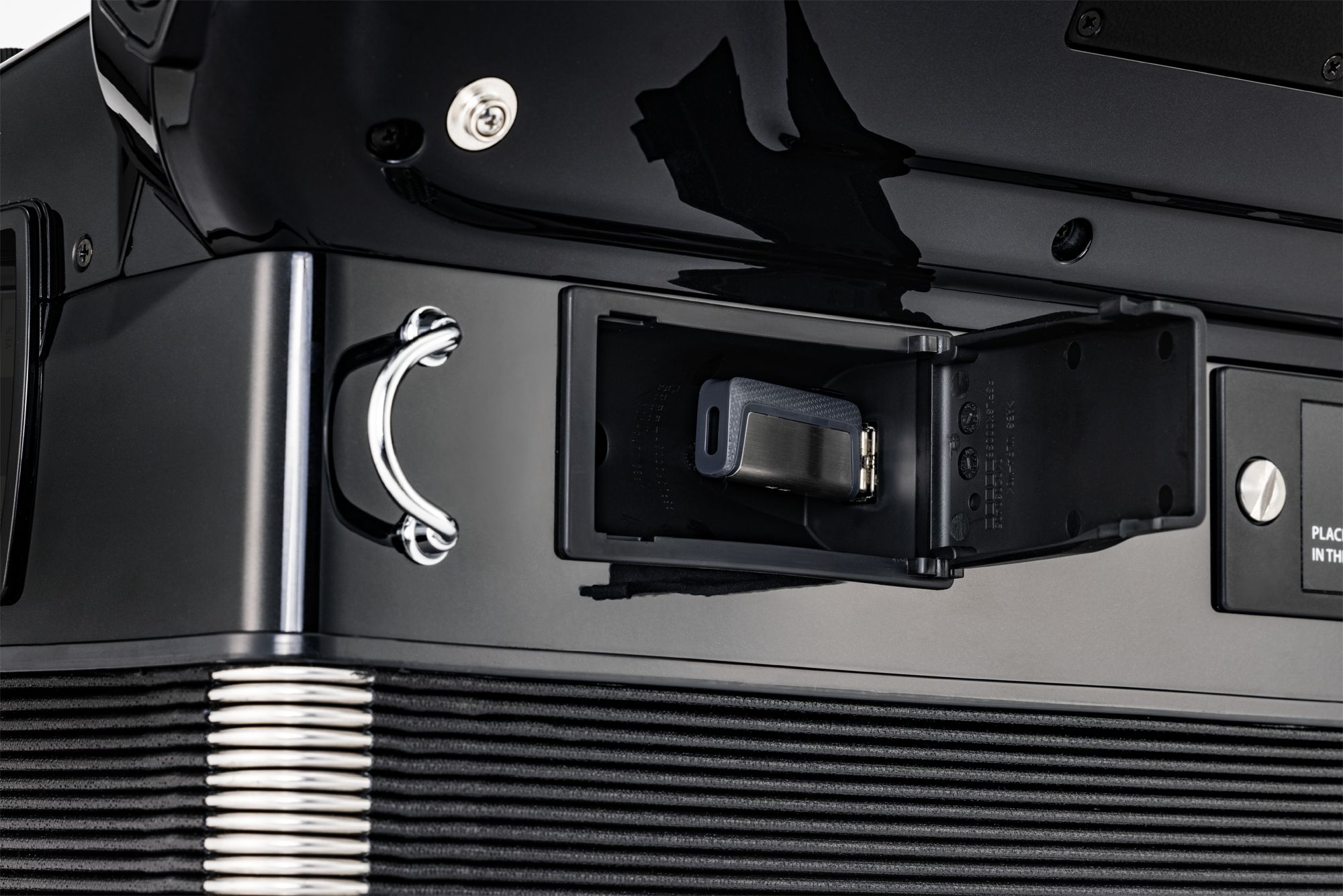 Korg Fisa Suprema 41 Tasten Digital Akkordeon  – Bild 7