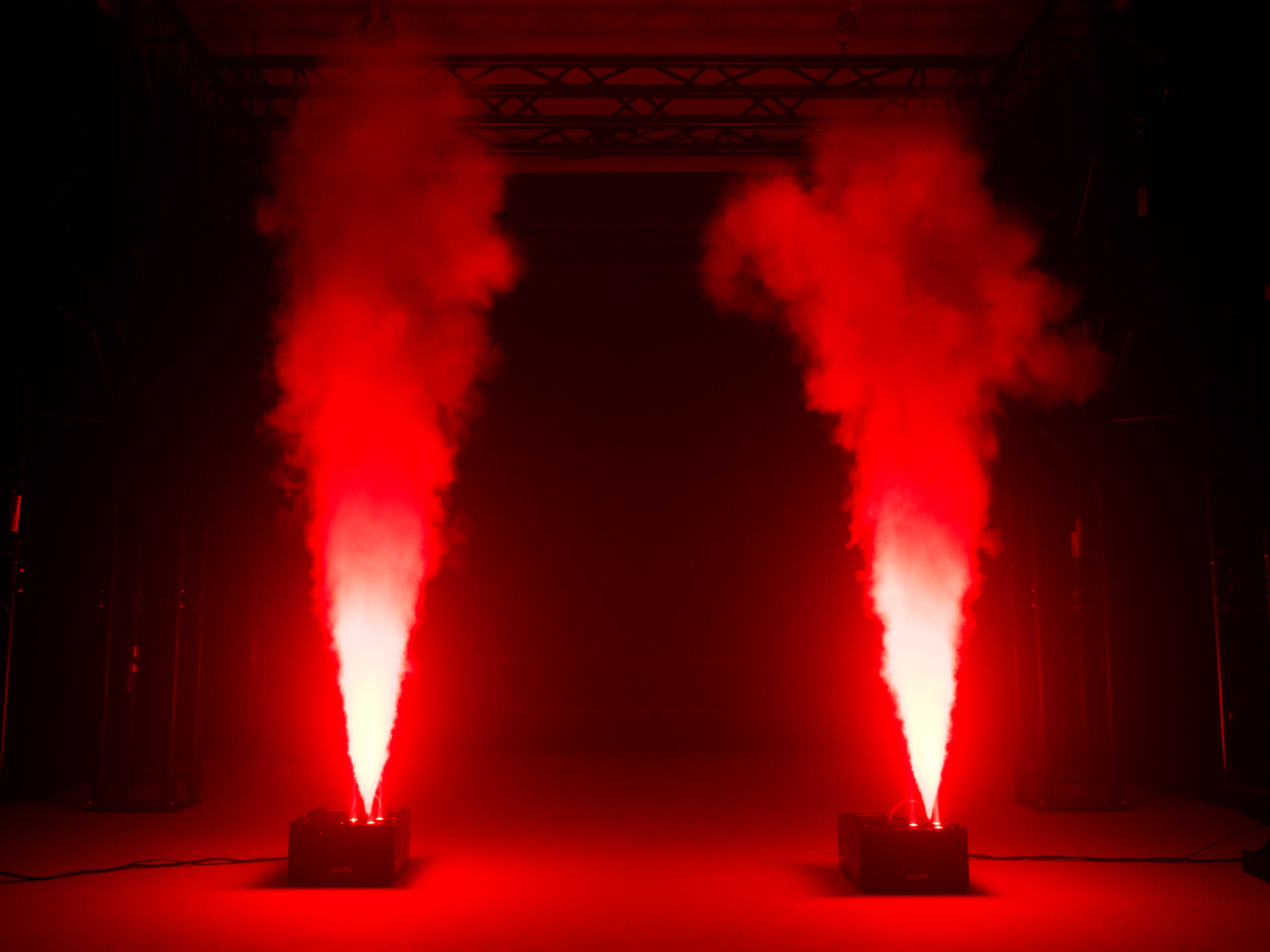 Eurolite NSF-100 LED DMX Hybrid Spray Fogger Eurolite NSF-100 LED DMX Hybrid Spray Fogger