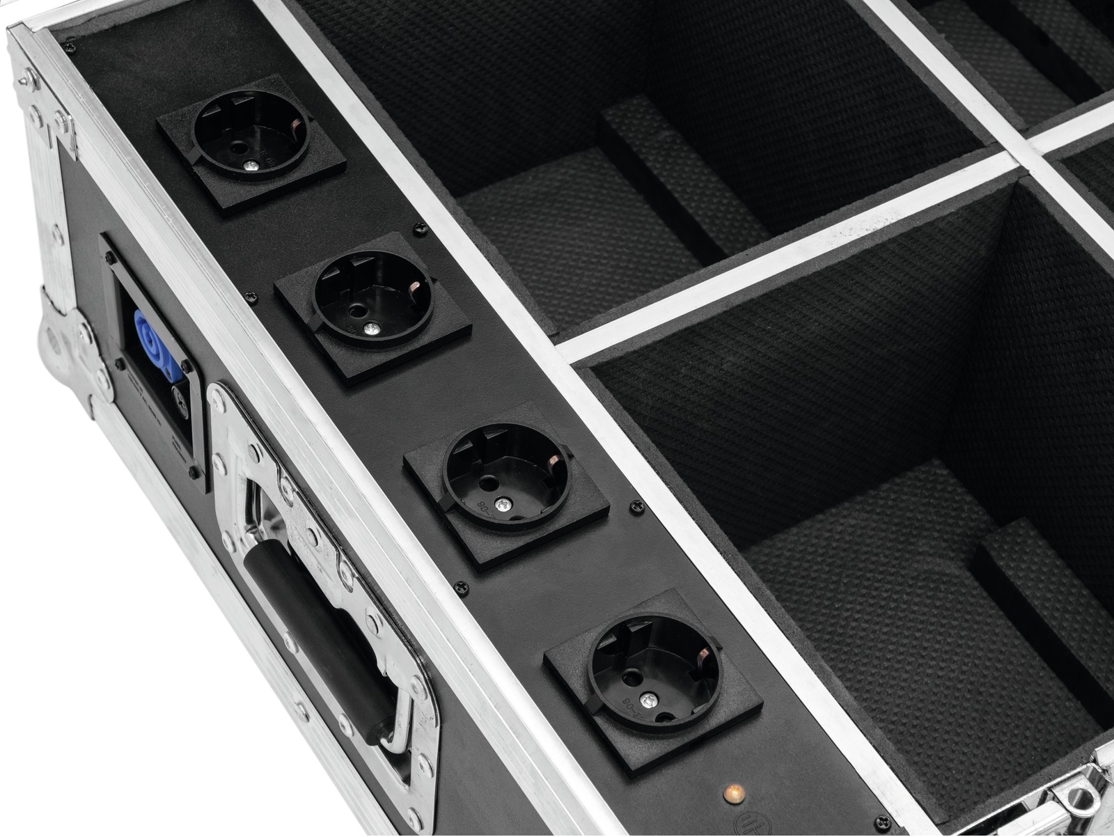ROADINGER Flightcase 4x AKKU UP-4 QuickDMX mit Ladefunktion – Bild 5