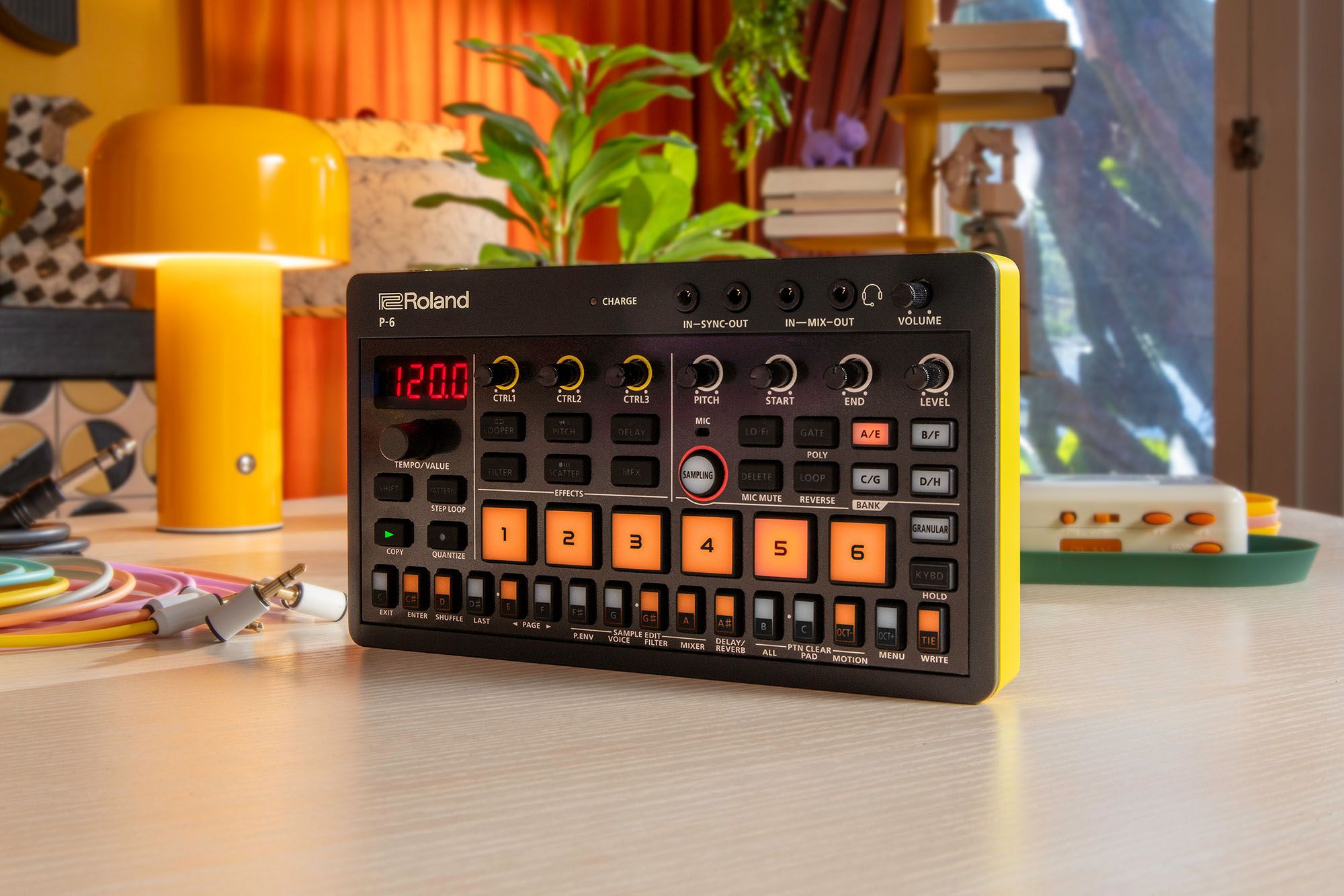 Roland AIRA Compact P-6 Sampler