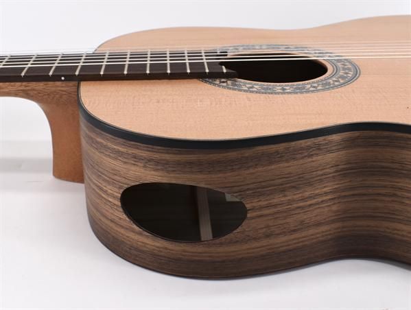 Volt Sevilla KG-6000 4/4 Offenporig Soundport (massiv Zeder/Nussbaum)
