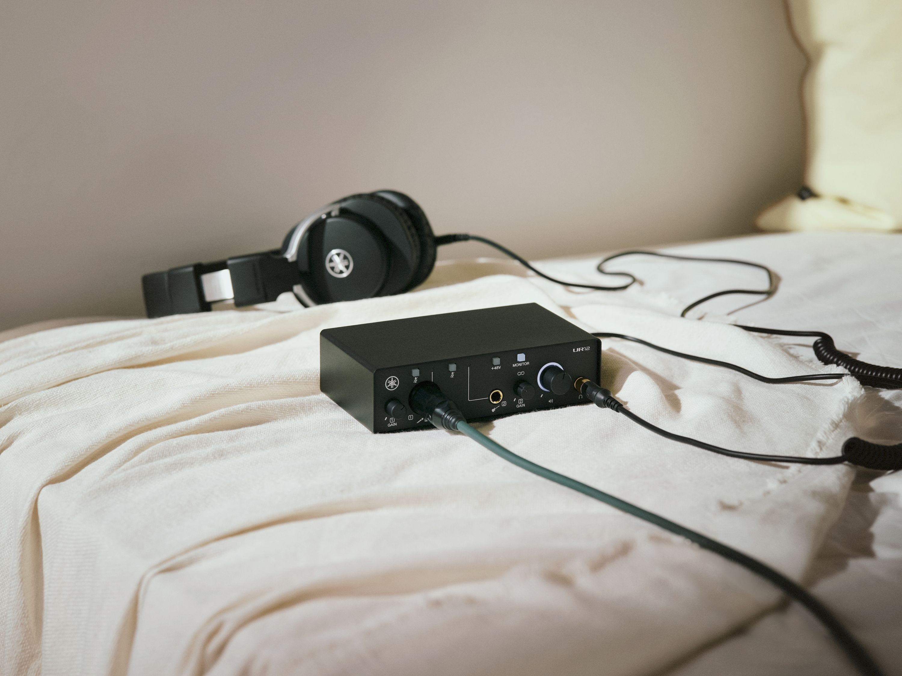 Yamaha UR12 MK3 black – Bild 4