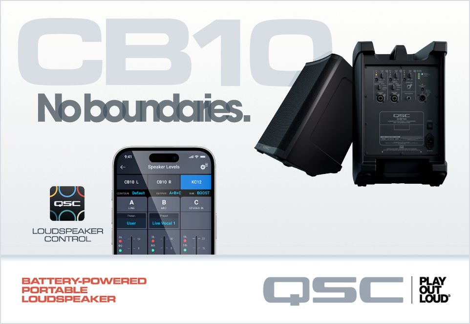 Werbebanner für die portablen QSC CB10 Akku Lautsprecher, mit dem Slogan „No boundaries.“ Dazu das Bild von einem Smartphone mit der QSC Loudspeaker Control App.