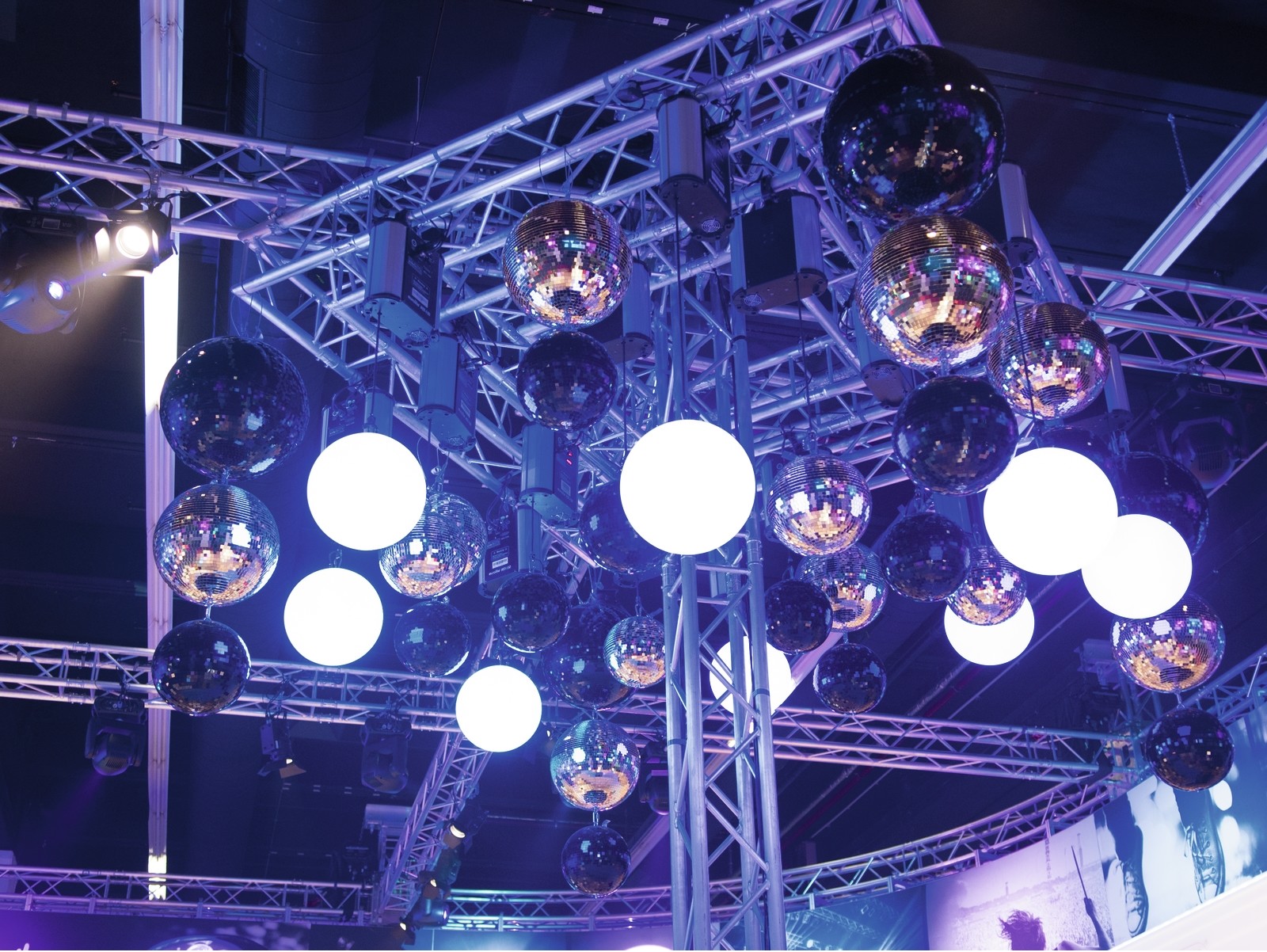 Eurolite mirror ball black 50cm with safety eyelet – Bild 2