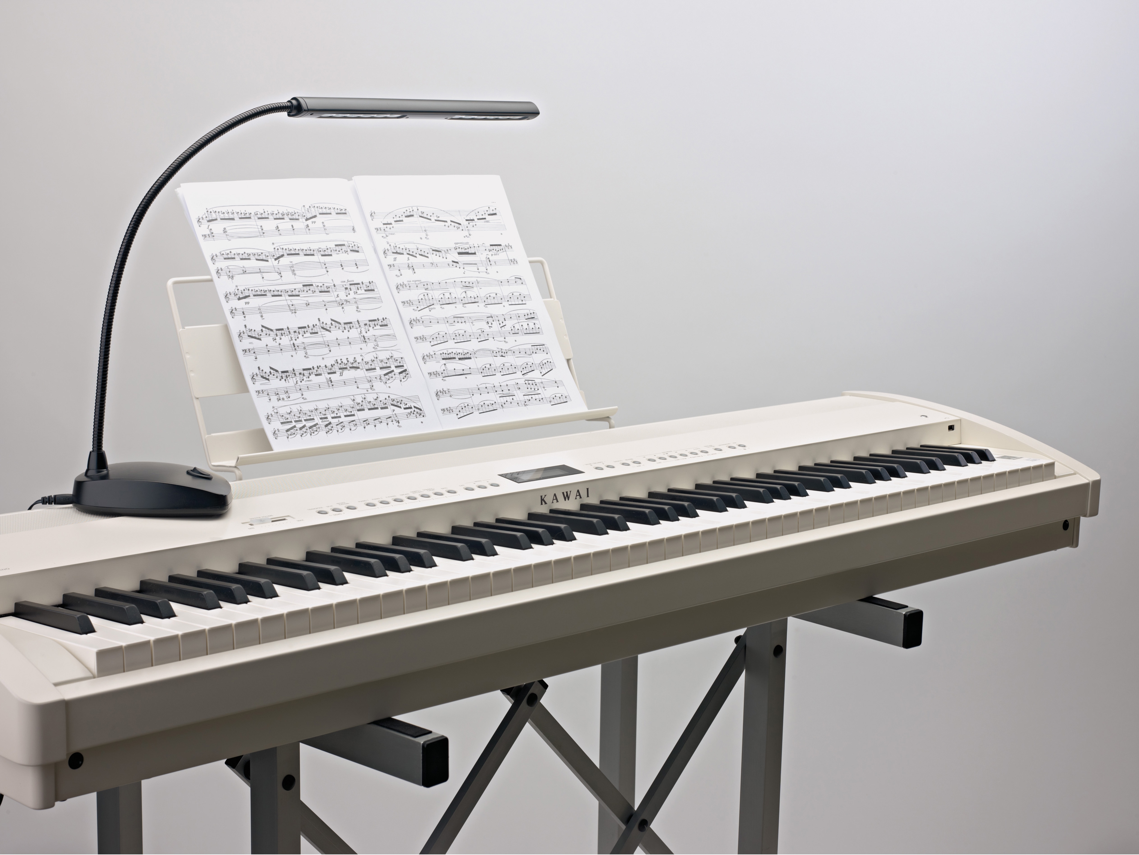 K&M 12296 LED Pianoleuchte – Bild 4