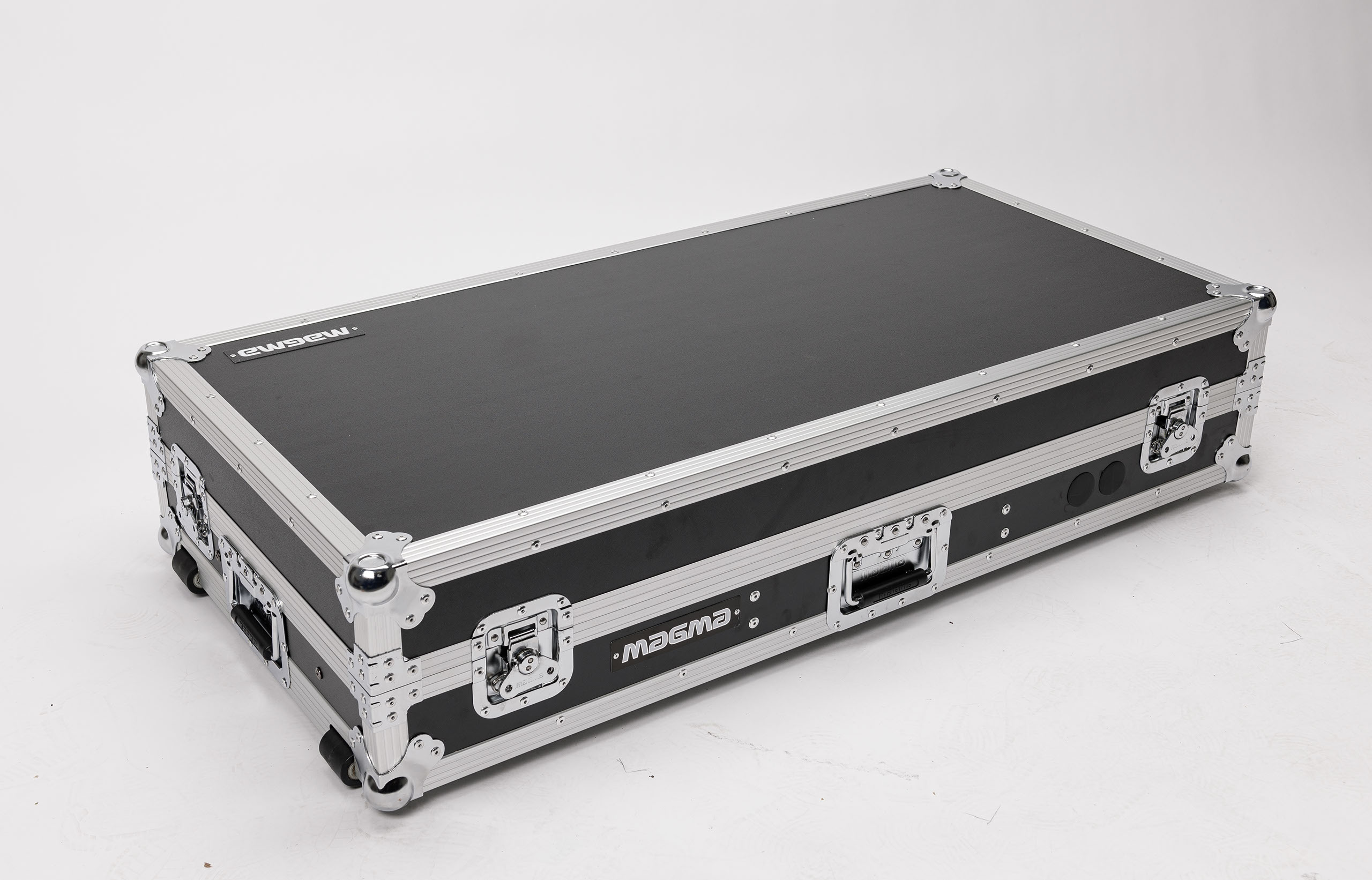 Magma MULTI-FORMAT WORKSTATION PLAYER/MIXER-SET Magma MULTI-FORMAT WORKSTATION PLAYER/MIXER-SET