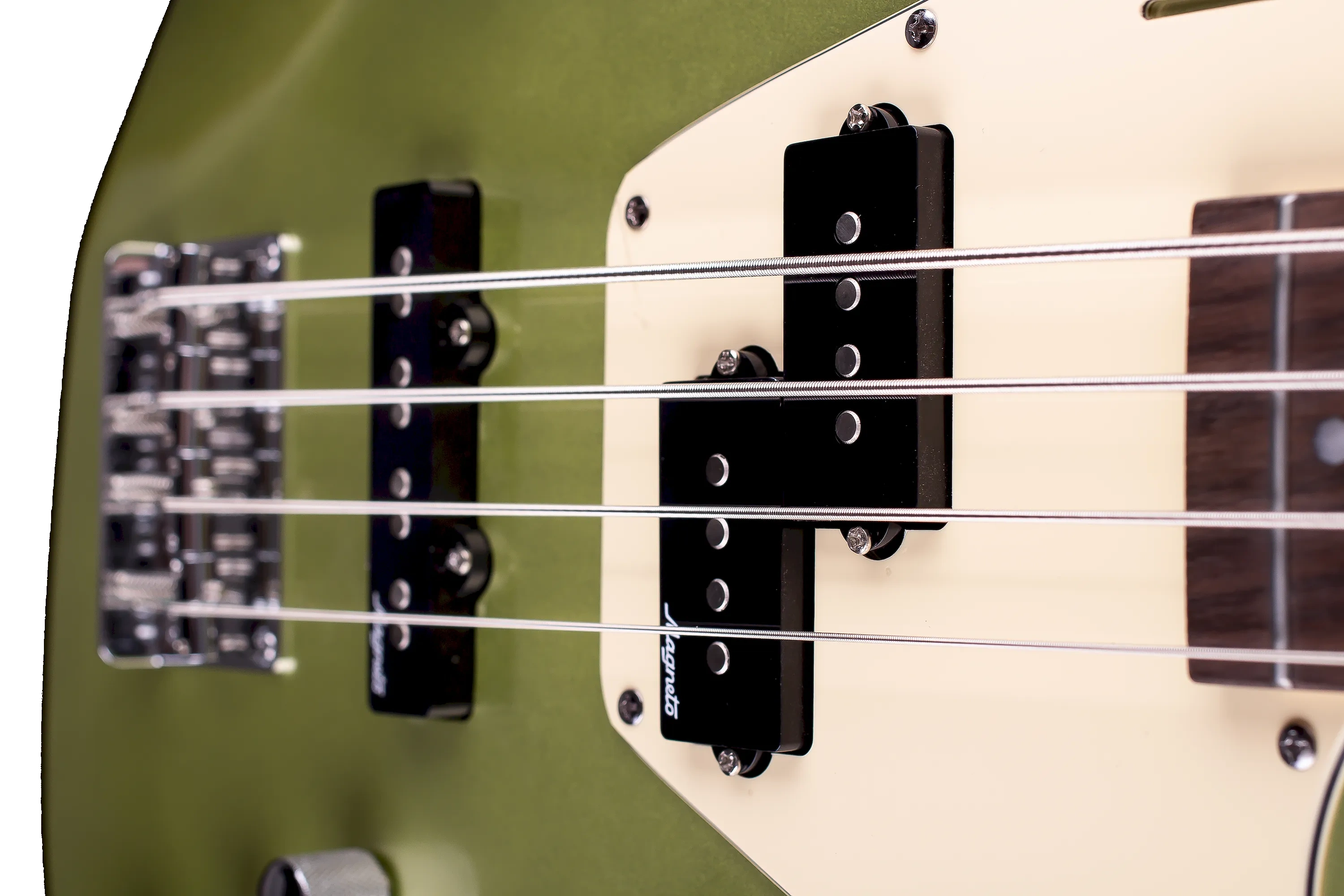 Magneto Ruby Bass Olive Whisper – Bild 4