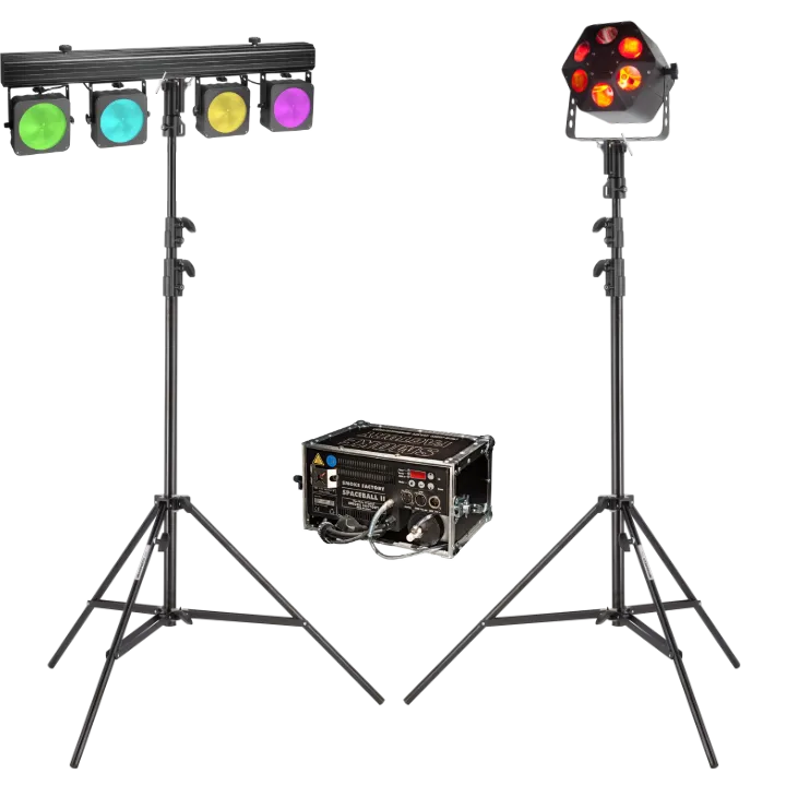 Lichtpaket Fiesta, bestehend aus einer einer Cameo Multi PAR COB 1 mit Stativ, einem ADJ Quad Phase HP Lichteffekt mit stativ undeiner Nebelmaschine