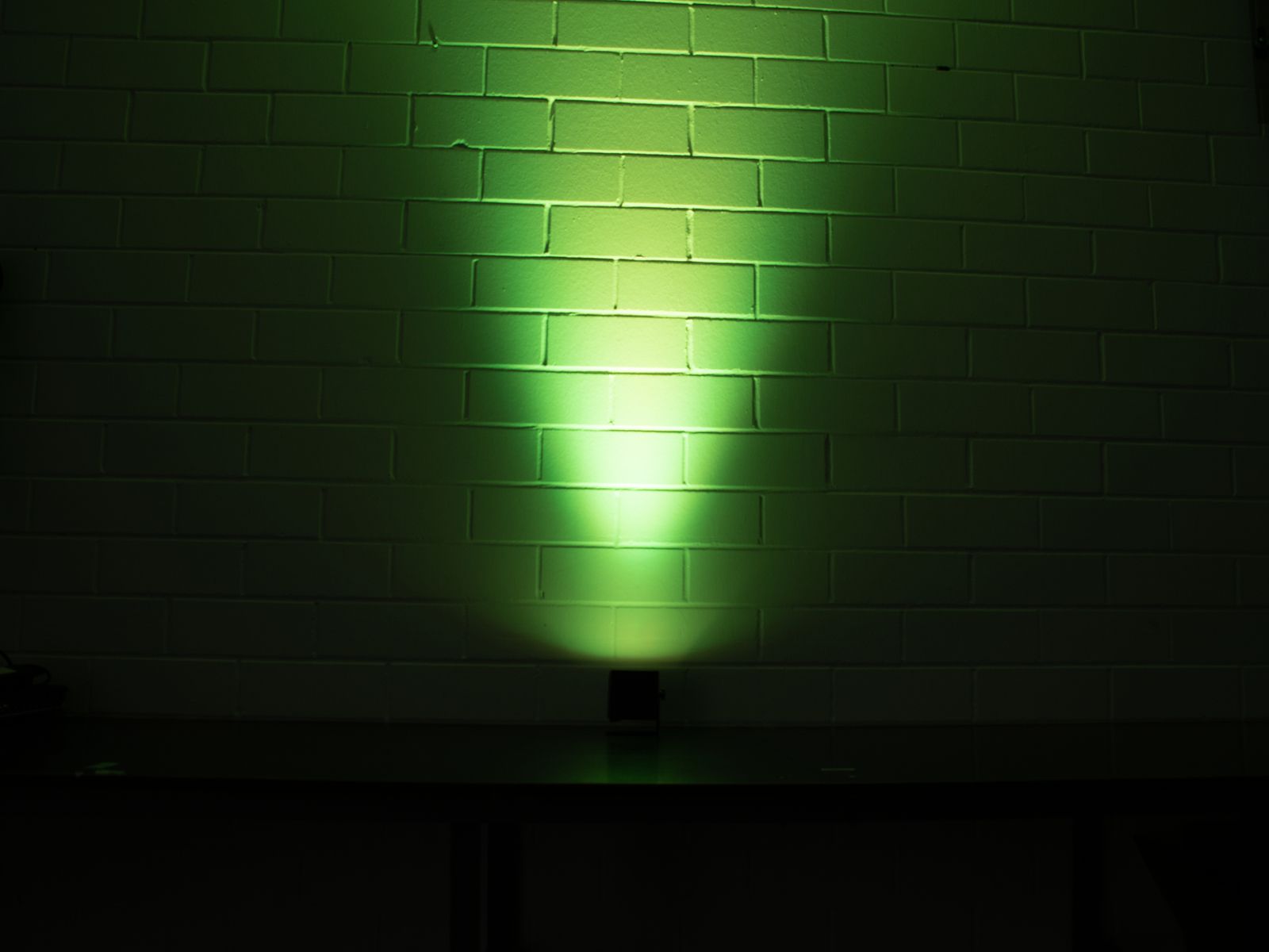 Eurolite AKKU Mini IP UP-4 QCL Spot MK2 – Bild 6