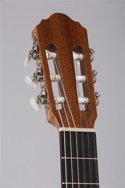 Volt Sevilla KG-6000 4/4 classical guitar high gloss soundport (solid cedar/walnut)