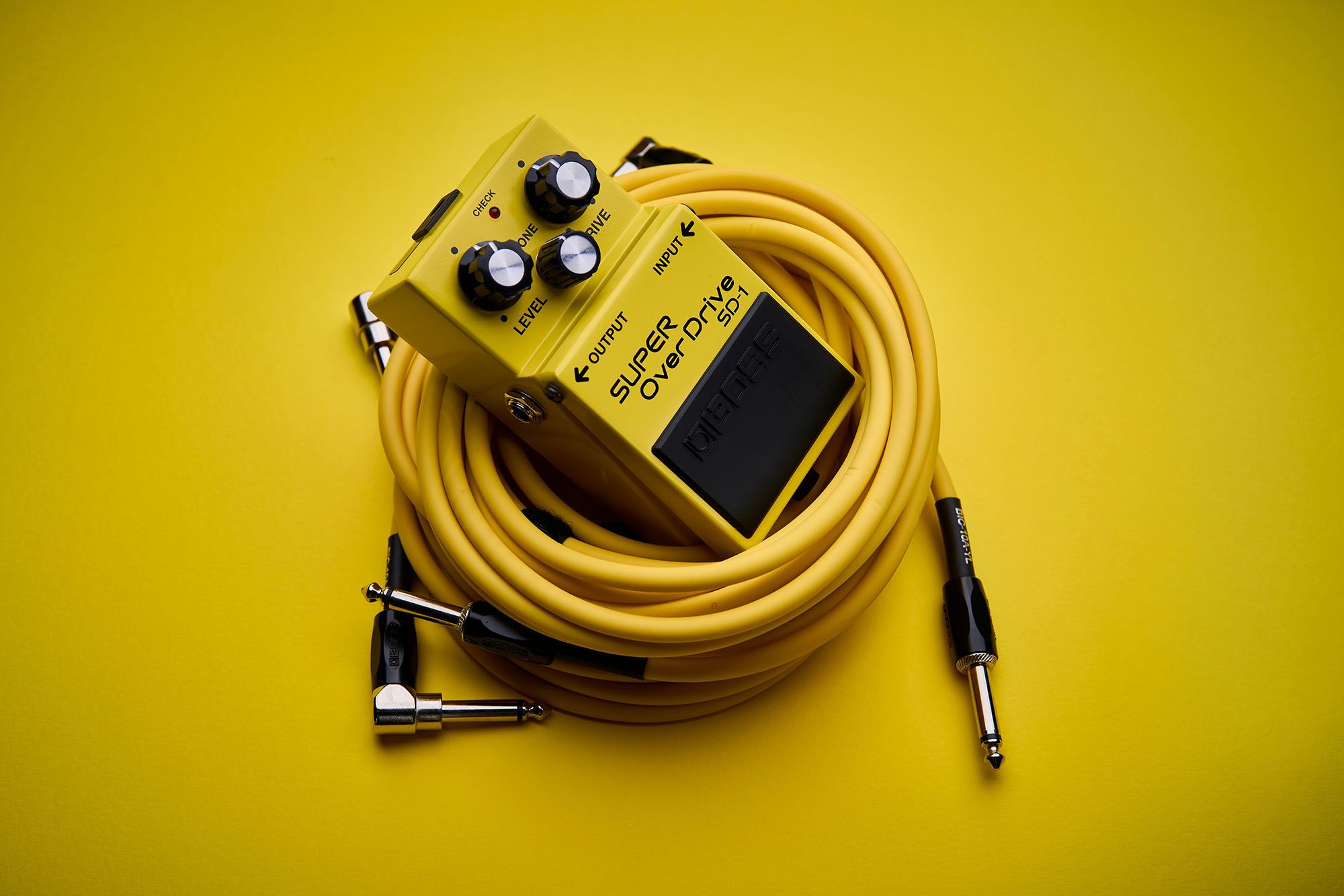 Boss Kabel BIC-10A-YL winkel/gerade Yellow 3m
